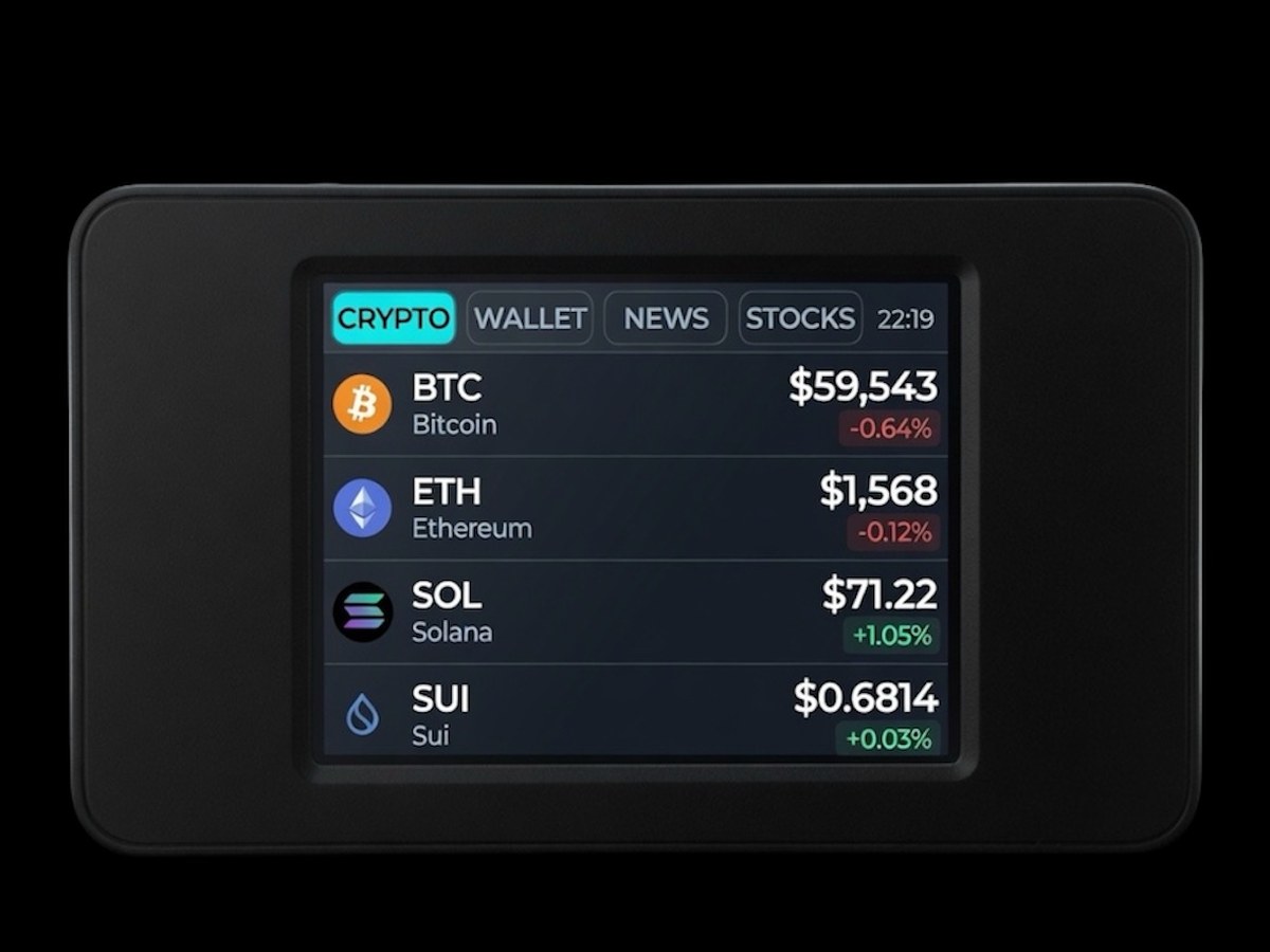 Crabby in black showing the CRYPTO tab with live Bitcoin, Ethereum, Solana and SUI prices